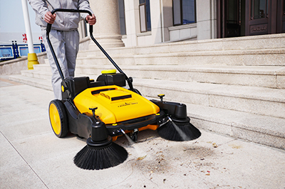 manual sweeper with a focus on quality